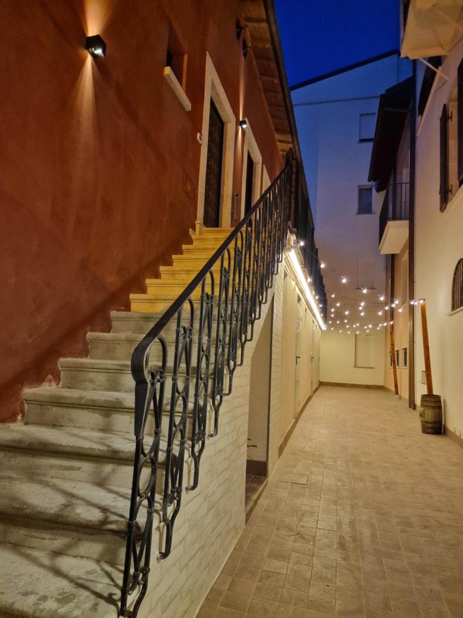 Villa Vagabondando Travel House LʼAquila Exterior foto